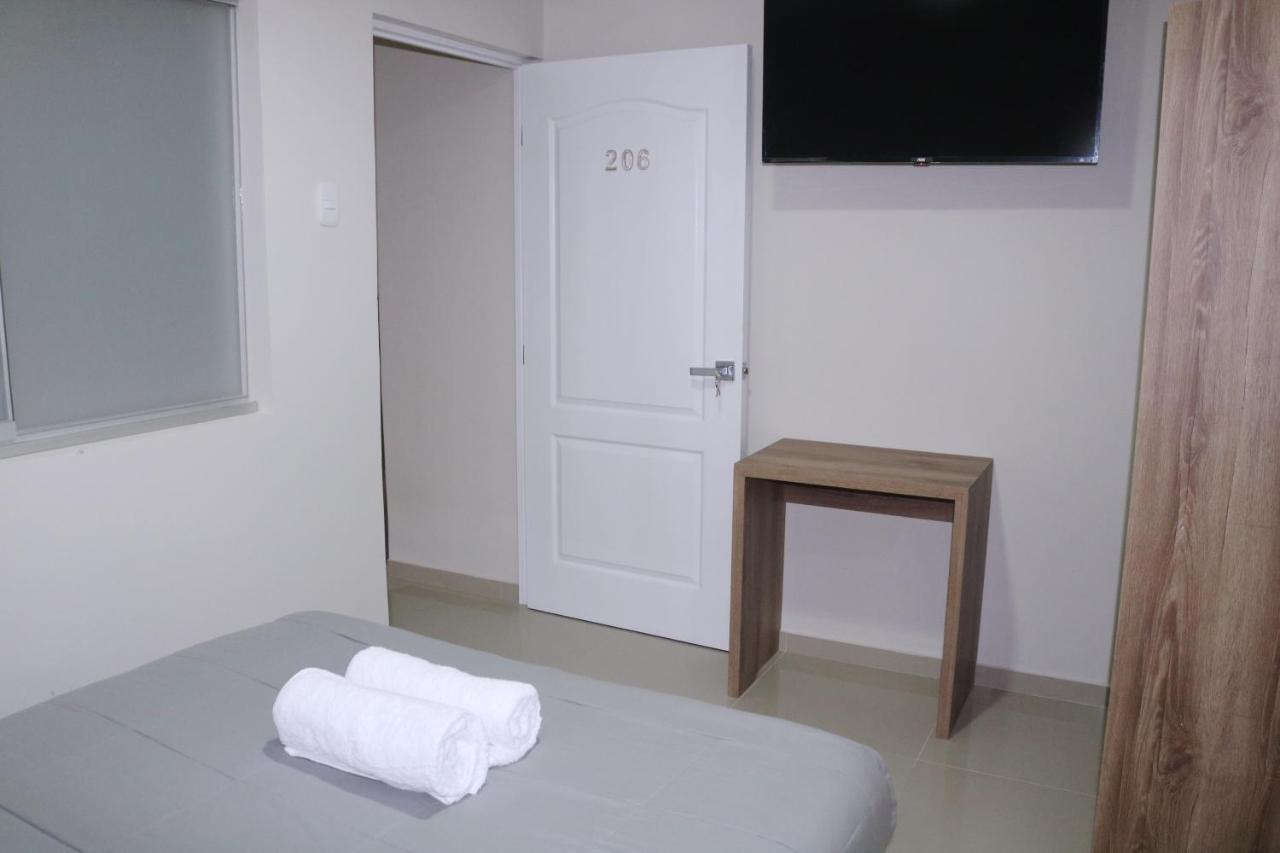 Hotel Kusnaya Piura Luaran gambar